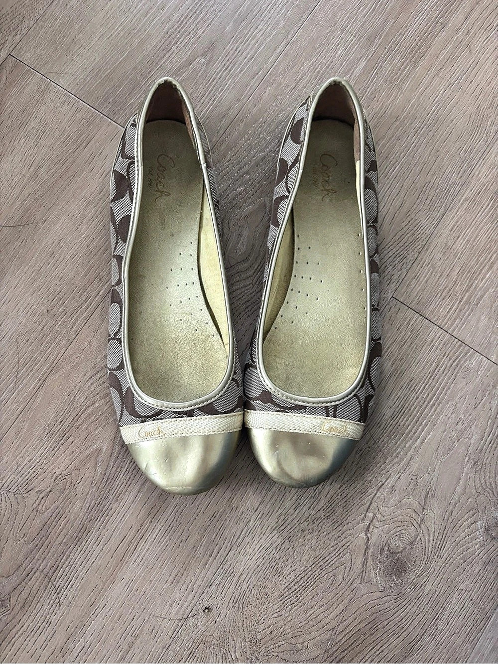 Coach Ballet Flats in Brown & Gold Monogram Size 9